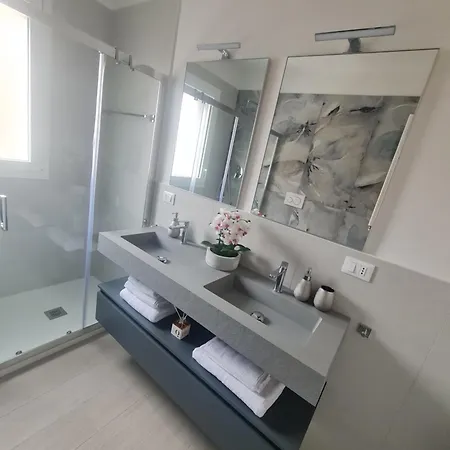 Nel Sole Business Apartment *
